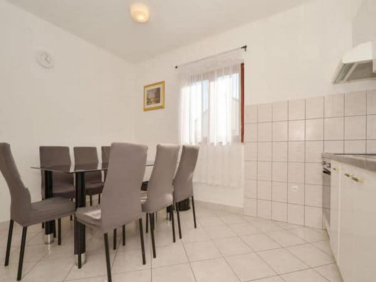 Apartment With Heated Pool And Sea View Trogir Exterior photo